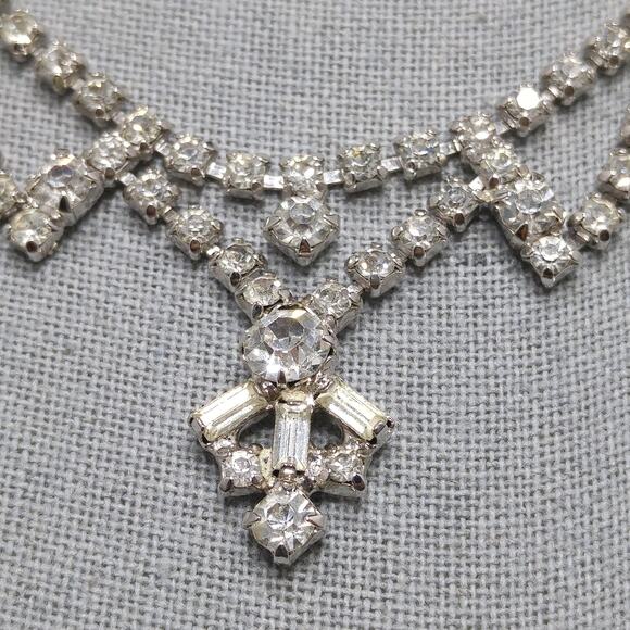 Vintage 1960s Clear Rhinestone Choker Necklace, Mid-Century Bridal Jewelry - Picture 6 of 10